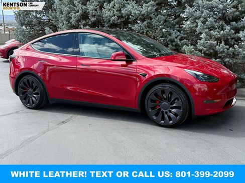 Used 2023 Tesla Model Y Performance AWD/4WD image 11