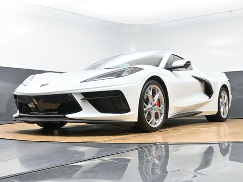 Used 2023 Chevrolet Corvette Stingray Preferred Cpe w/ Z51 Performance Package RWD image 47