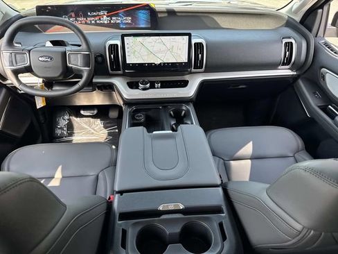 New 2026 Ford Expedition Active RWD image 21
