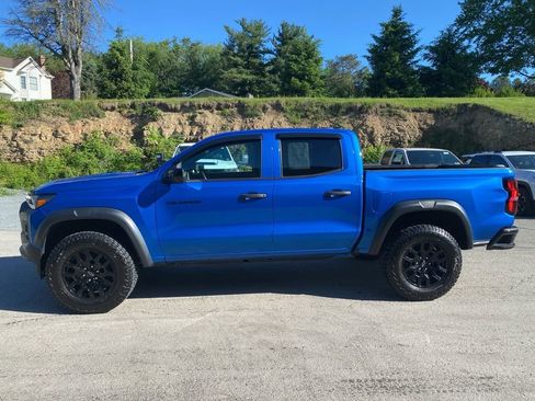 Used 2023 Chevrolet Colorado Trail Boss w/ Advanced Trailering Package AWD/4WD image 6