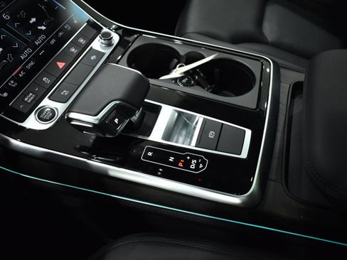 Used 2023 Audi Q7 2.0T Premium Plus w/ Premium Plus Package image 24