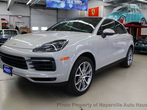 Used 2021 Porsche Cayenne Coupe AWD/4WD image 2