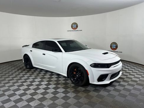 Used 2022 Dodge Charger Scat Pack RWD image 15