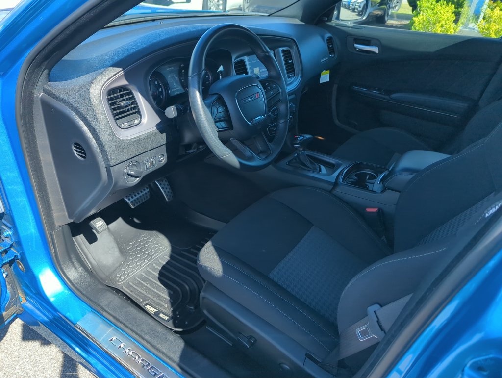 Used 2023 Dodge Charger R/T w/ Blacktop Package RWD image 10