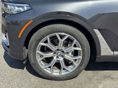 Used 2020 BMW X7 xDrive40i w/ Premium Package AWD/4WD image 16
