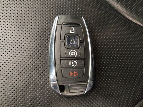 Used 2018 Lincoln MKC Reserve w/ Lincoln MKC Climate Package AWD/4WD image 32
