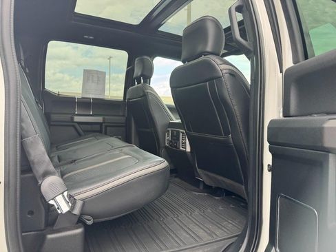 Used 2019 Ford F150 Platinum w/ Equipment Group 701A Luxury AWD/4WD image 12