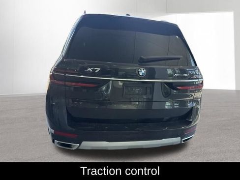 Used 2025 BMW X7 xDrive40i AWD/4WD image 11