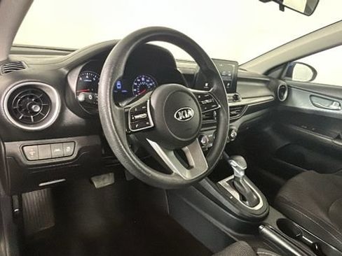 Used 2020 Kia Forte LXS FWD image 13