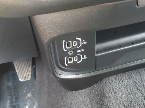 Used 2021 RAM 3500 Tradesman image 21