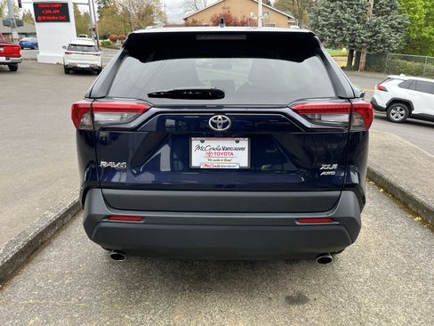 Certified 2025 Toyota RAV4 XLE AWD/4WD image 6
