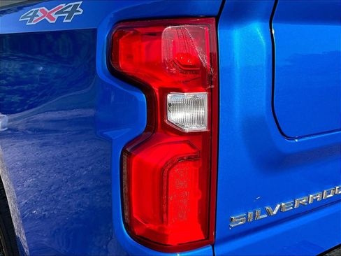 Used 2025 Chevrolet Silverado 1500 RST w/ Convenience Package II AWD/4WD image 24