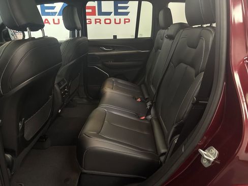 New 2026 Jeep Grand Cherokee Limited w/ Luxury Tech Group II image 30