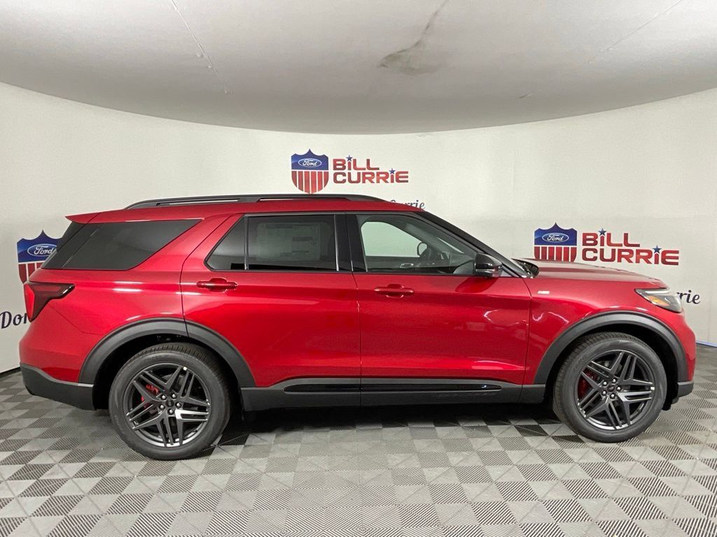 New 2026 Ford Explorer ST-Line w/ ST-Line Street Pack RWD image 2