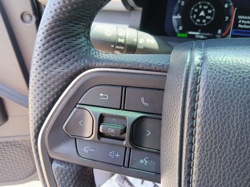 Used 2024 Toyota Tacoma TRD Off-Road AWD/4WD image 18