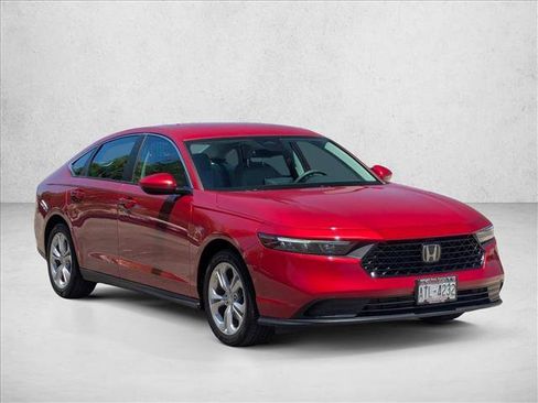 Used 2023 Honda Accord LX image 3