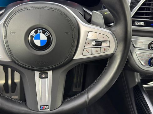 Used 2022 BMW 750i xDrive w/ Executive Package image 23