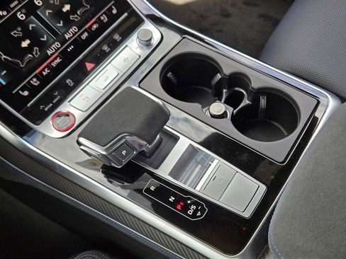 New 2026 Audi RS Q8 performance image 22