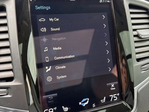 Used 2020 Volvo XC90 T5 Momentum w/ Protection Package Premier image 43