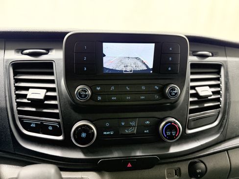 Used 2024 Ford Transit 250 Low Roof AWD w/ Exterior Upgrade Package image 20