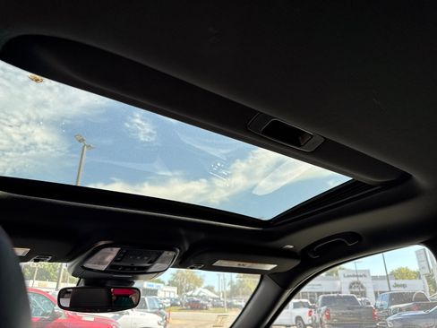 New 2026 Dodge Durango GT image 9