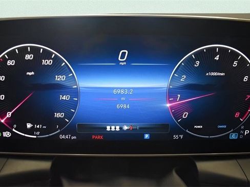 Used 2024 Mercedes-Benz GLC 300 4MATIC image 28