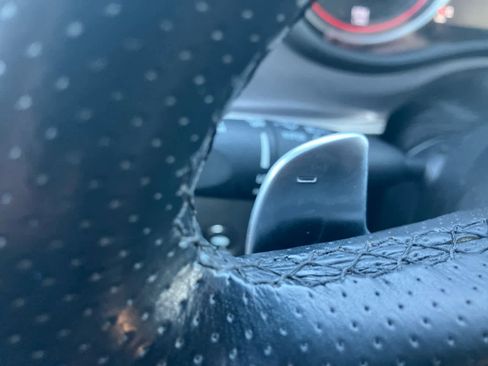 Used 2022 Dodge Challenger R/T image 17