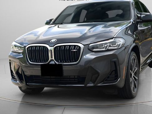 Used 2022 BMW X4 M40i w/ Premium Package image 3
