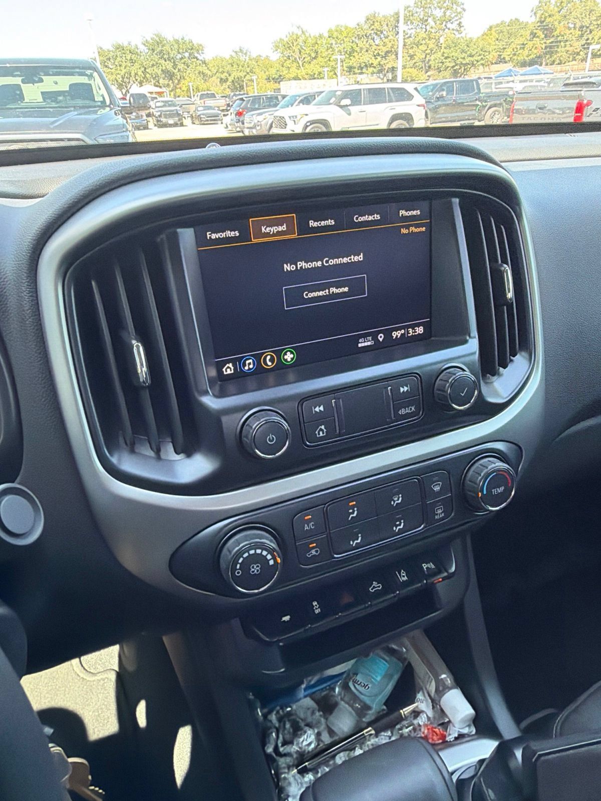 Used 2020 Chevrolet Colorado LT w/ Safety Package RWD image 8