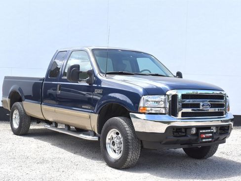 Used 2001 Ford F250 Lariat AWD/4WD image 1