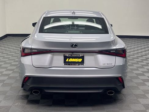 Certified 2022 Lexus IS 300 w/ Accessory Package RWD image 6