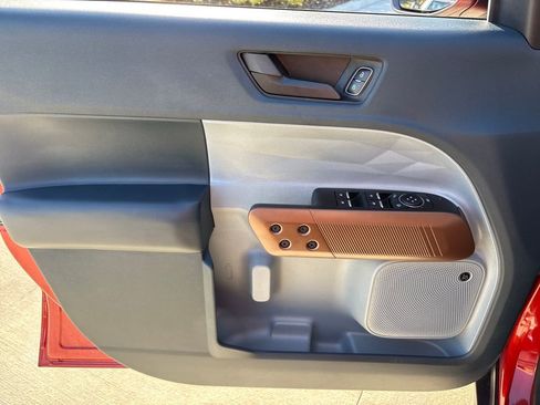 Used 2024 Ford Maverick Lariat image 17