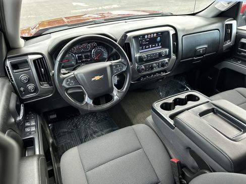 Used 2018 Chevrolet Silverado 1500 LT w/ All Star Edition AWD/4WD image 9