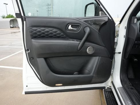 Certified 2023 INFINITI QX80 Sensory w/ All-Season Package RWD image 17