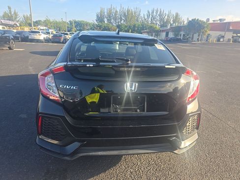 Used 2018 Honda Civic EX image 6