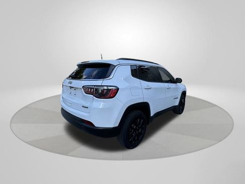 Used 2022 Jeep Compass Latitude AWD/4WD image 7