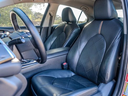 Used 2018 Toyota Camry XLE w/ Audio Package FWD image 26