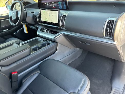 New 2025 Ford Expedition Tremor image 13