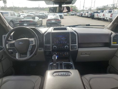 Used 2020 Ford F150 Limited w/ Trailer Tow Package image 9