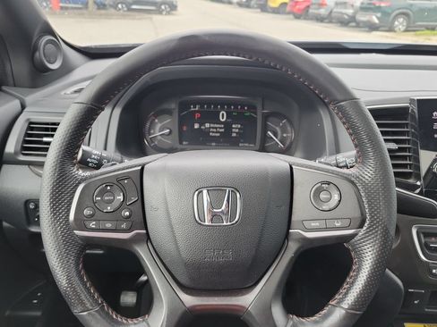 Used 2023 Honda Passport TrailSport image 25