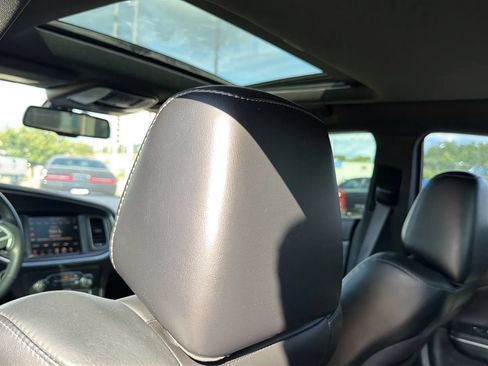 Used 2016 Dodge Charger R/T w/ Plus Group RWD image 47