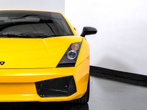 Used 2005 Lamborghini Gallardo image 40