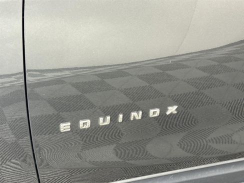 Used 2018 Chevrolet Equinox LT image 10