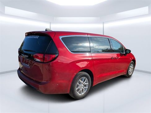New 2025 Chrysler Voyager LX image 3