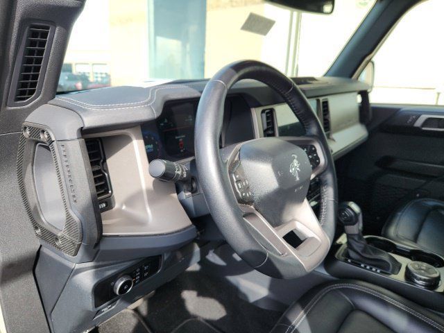 Used 2025 Ford Bronco Outer Banks AWD/4WD image 6