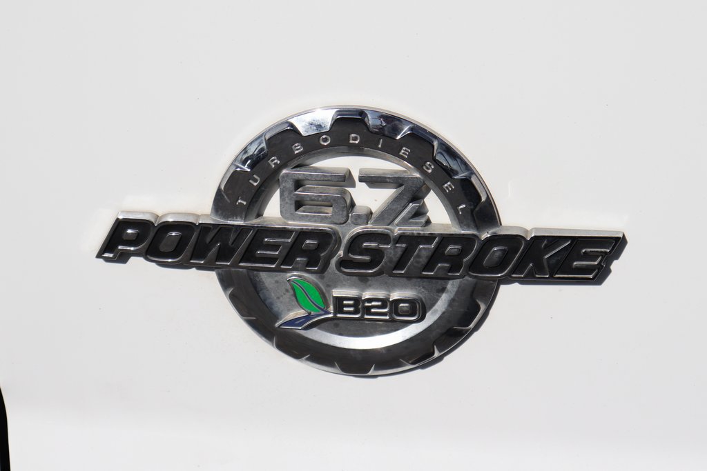Used 2015 Ford F550 2WD Regular Cab Super Duty image 39