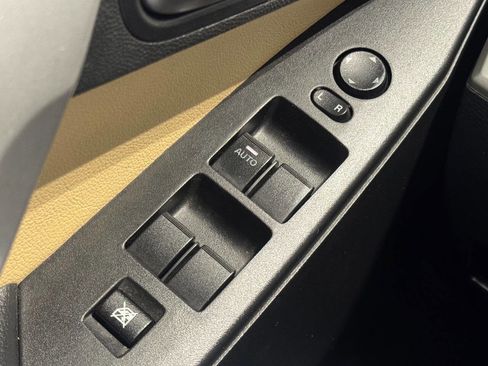 Used 2013 MAZDA MAZDA3 i Grand Touring image 31