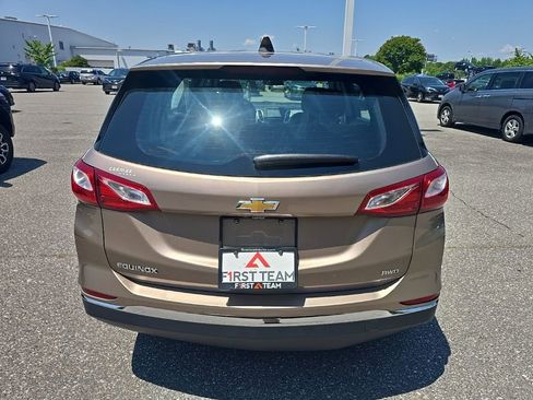 Used 2018 Chevrolet Equinox LS AWD/4WD image 6