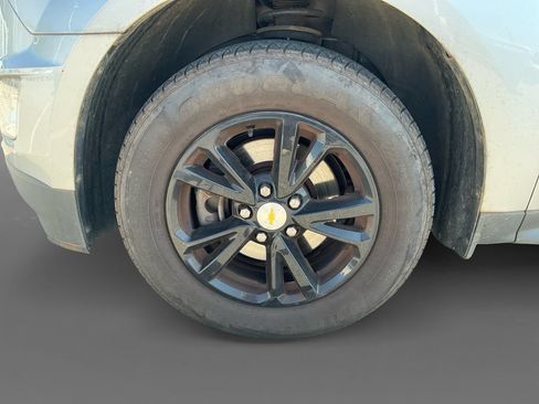 Used 2017 Chevrolet Equinox LT w/ Convenience Package FWD image 12