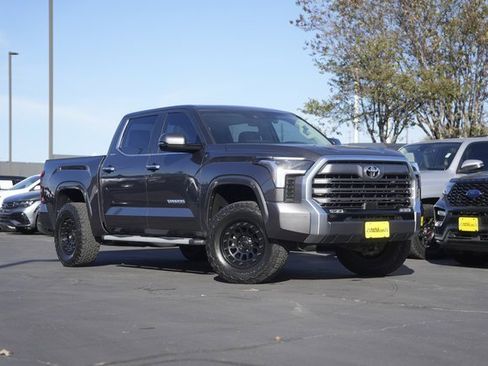 Used 2022 Toyota Tundra Limited image 2